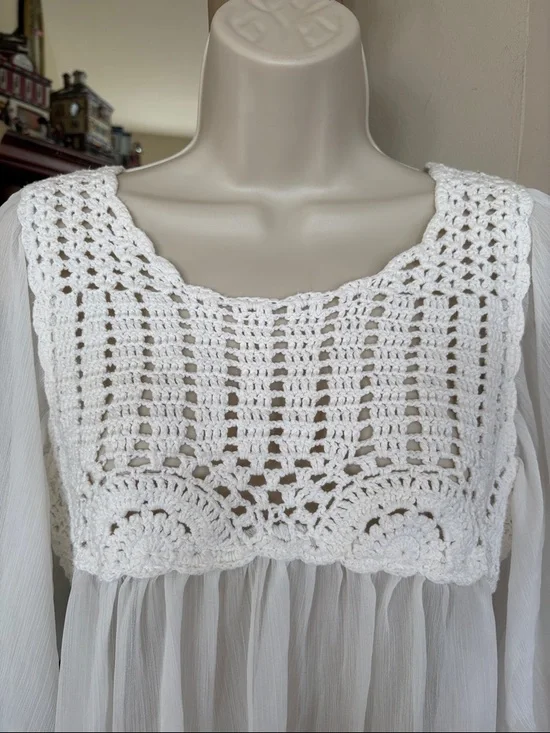 Dress Barn White Crochet Yoke Flutter Sleeve Blouse Open Knit Sheer Flowy Boho - Picture 2 of 12